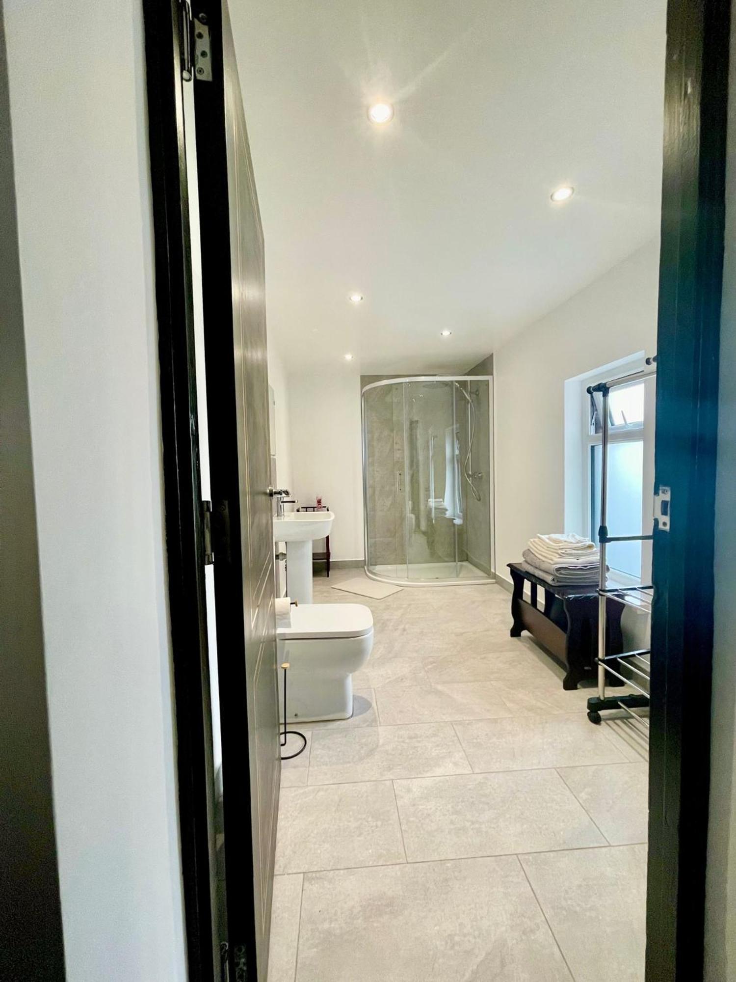 Entire Yellowapt Near Belfast City Centre - Free Parking - Up To 3 Guests - 2 Beds Buitenkant foto